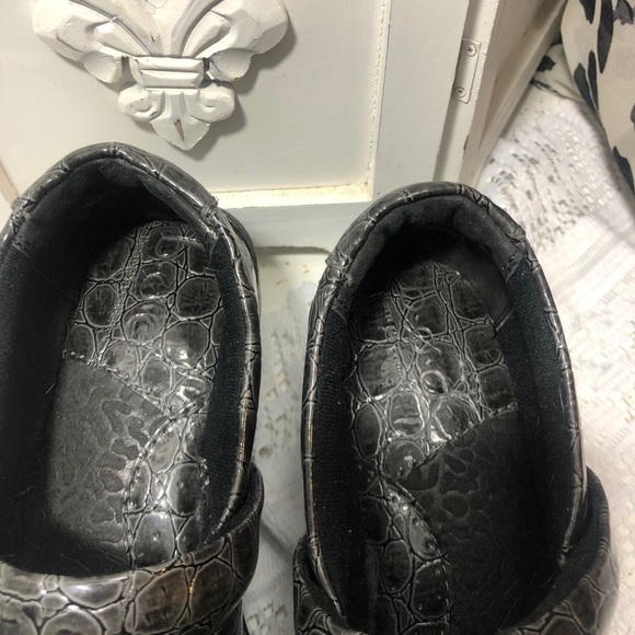 B. O.C. Charcoal Gray/black Clogs. 
Size 7 - Picture 3 of 8